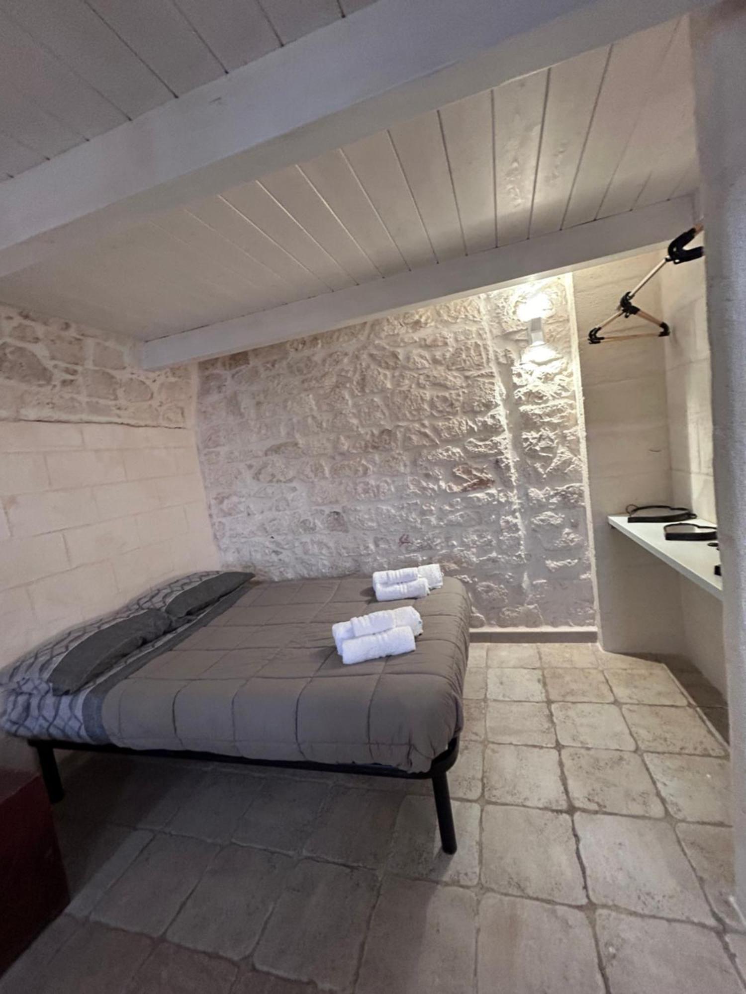 La 13 Guest House Остуни Екстериор снимка