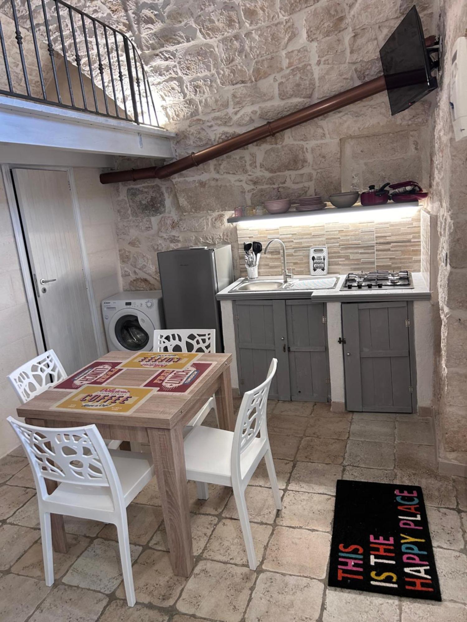 La 13 Guest House Остуни Екстериор снимка